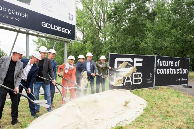 Spatenstich_web-cCFLab-27-2048x1365